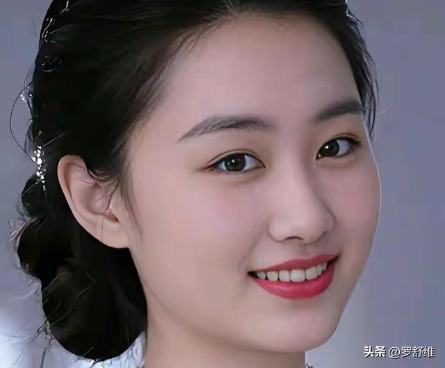 拉杜卡努晋级女王赛决赛致谢团队