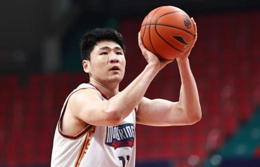 阿奴诺比补篮入选纽约体育史前五