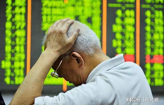 就有进球运!卢卡库至少2届世界杯都能打进3球,是比利时首人