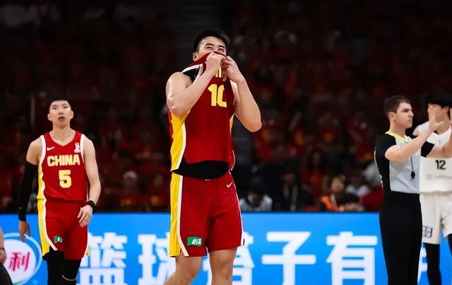 黄明依代表吉林出战!广东队腾出大前锋位置,男篮国手将加盟?